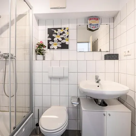 Apartment Helles In Top-lage Inklusive Parkplatz, Wlan *